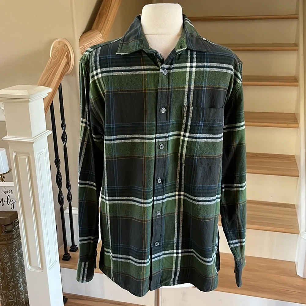 Eddie Bauer Soft Flannel Button Down Front Green Plaid Mens Medium Shirt